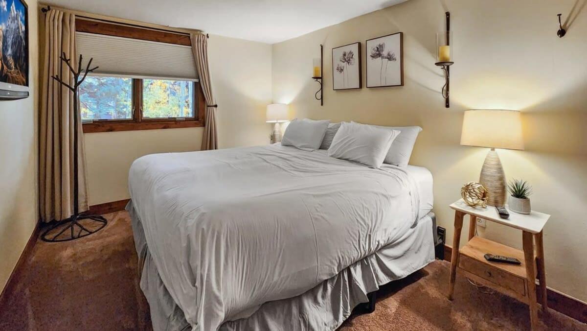 Cozy 2 Bedroom Condo In Town Walk To Main St Skiing เบรกเคนริดจ์ ภายนอก รูปภาพ